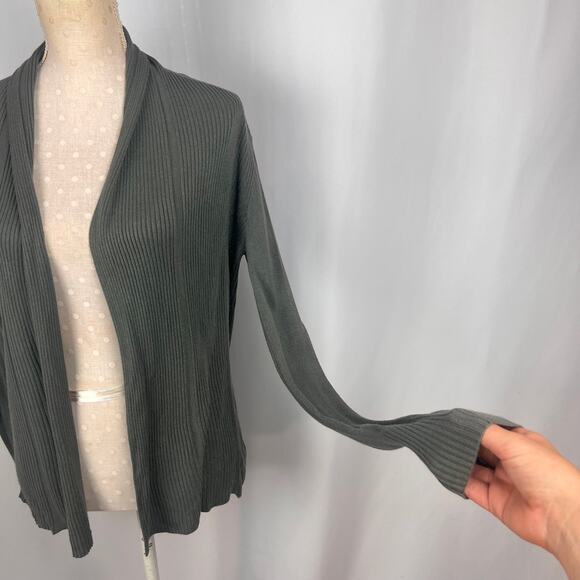 Glimmer by‎ JJ Basics Ribbed Knit Cardigan Sweater Size S Gray Minimalist Basics - Picture 3 of 6